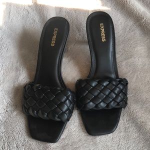 Express heels